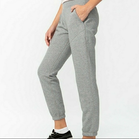 Ivivva Other - Ivivva Sherpa Furever light grey lined joggers sweatpants